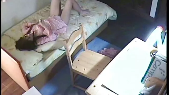 Одлично :  Девојчето со големо задник ќе ја провери длабочината на задникот денес Секси жешка порно 