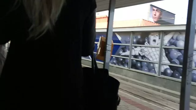 Одлично :  Среќниот масер продира во влажна пичка на занесната Латино девојка Секси жешка порно 