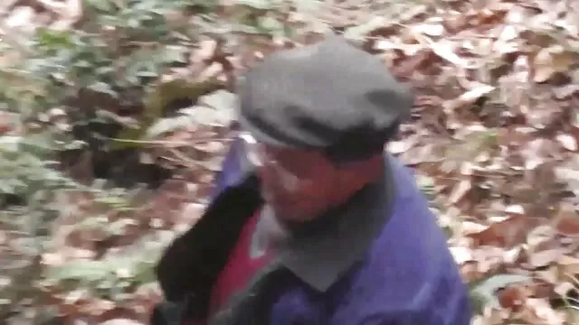 Одлично : Бујна арапска тинејџерка го прави својот љубовник крупниот црнец само за клоци Секси жешка порно